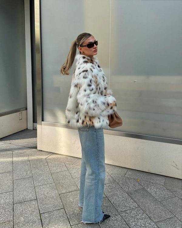 Abrigo de pelo sintético con estampado de leopardo Celeste