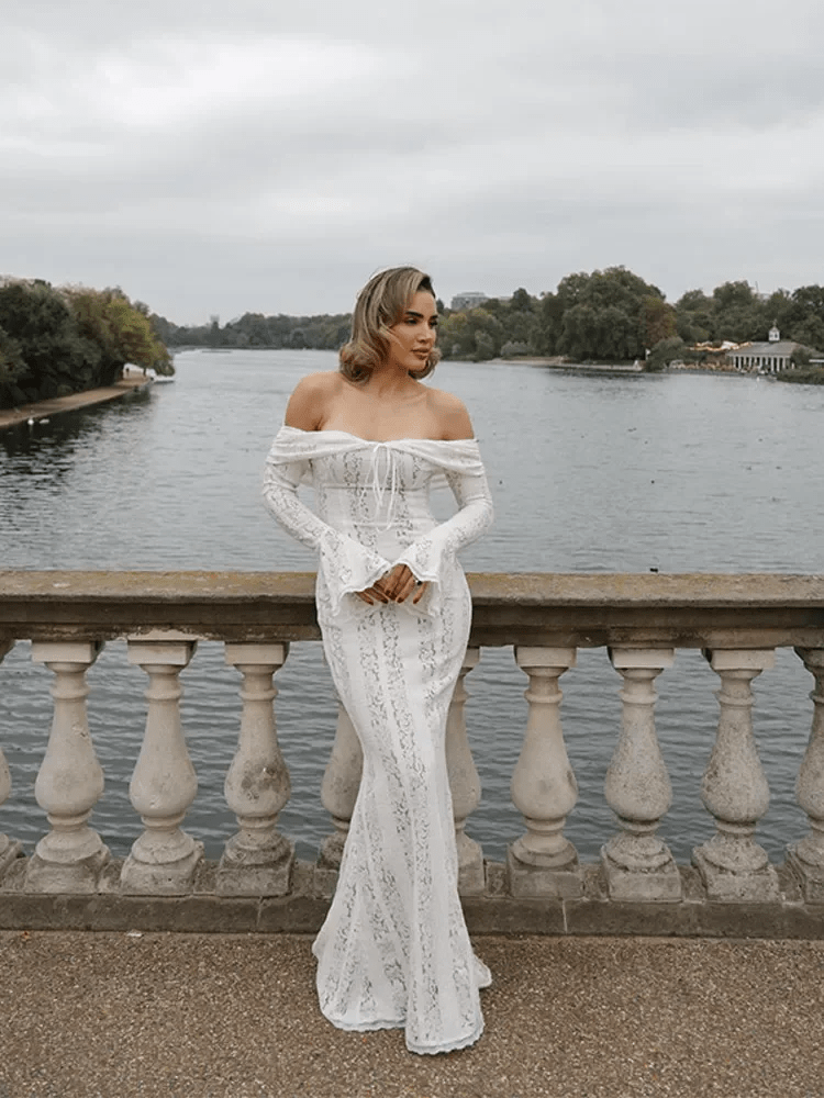 Maxivestido de encaje con hombros descubiertos Abby