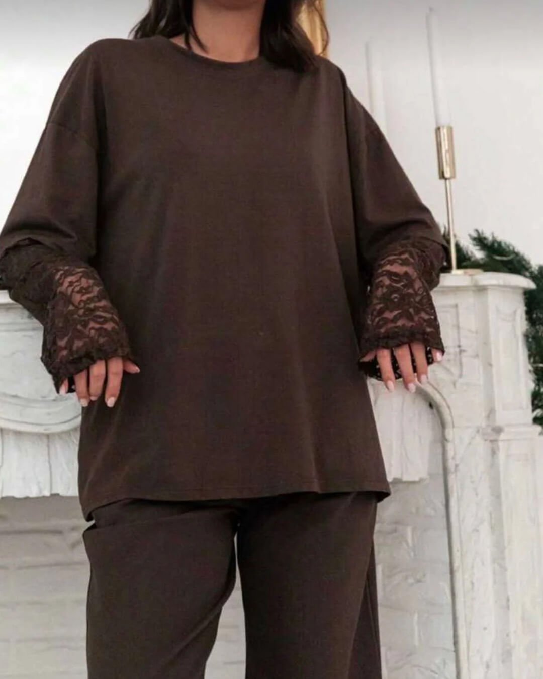 Camiseta de manga larga con inserciones de encaje Adaora