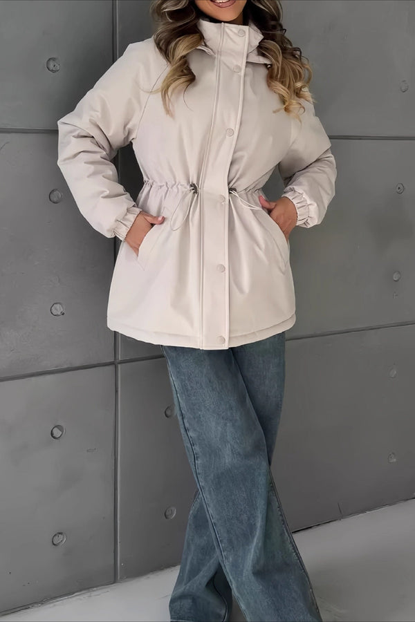Chaqueta cortavientos con capucha Adele