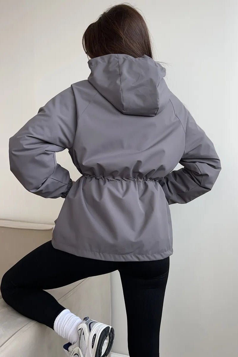 Chaqueta impermeable con capucha Adelia