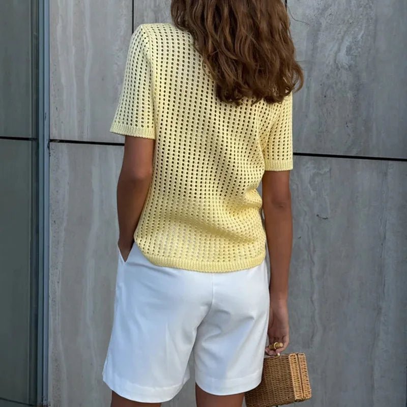 Blusa tipo polo Adeline de punto calado