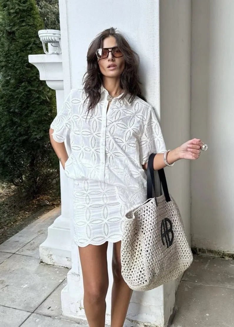 Conjunto de camisa y falda bordadas Adita