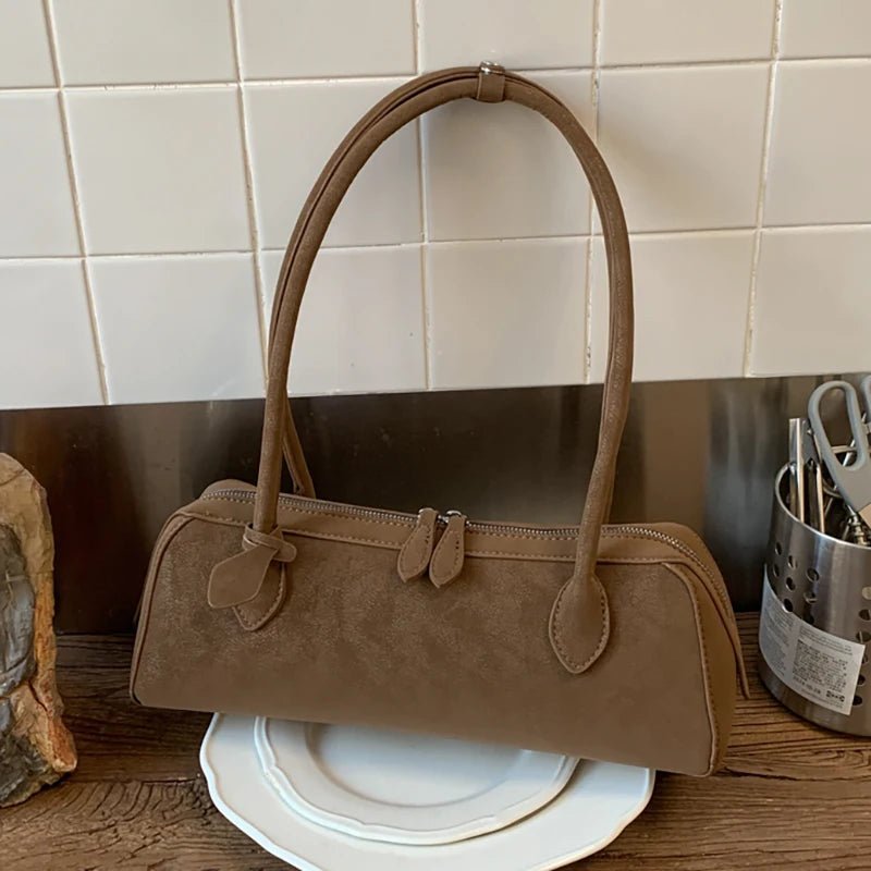 Bolso baguette Adora de ante