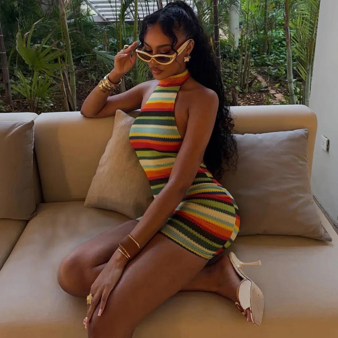 Vestido ajustado de punto a rayas con cuello halter Aireste