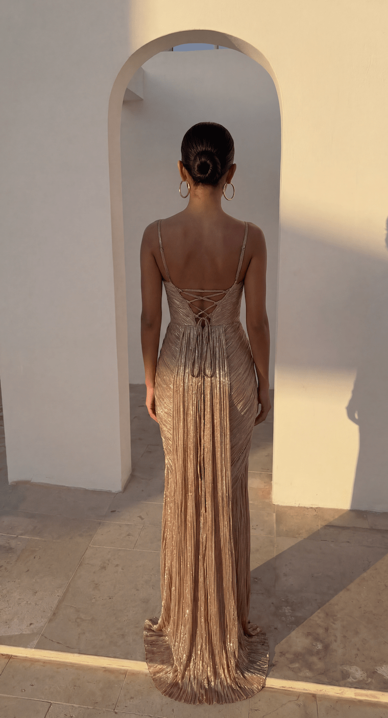 Vestido de gala plisado con corsé Aisena