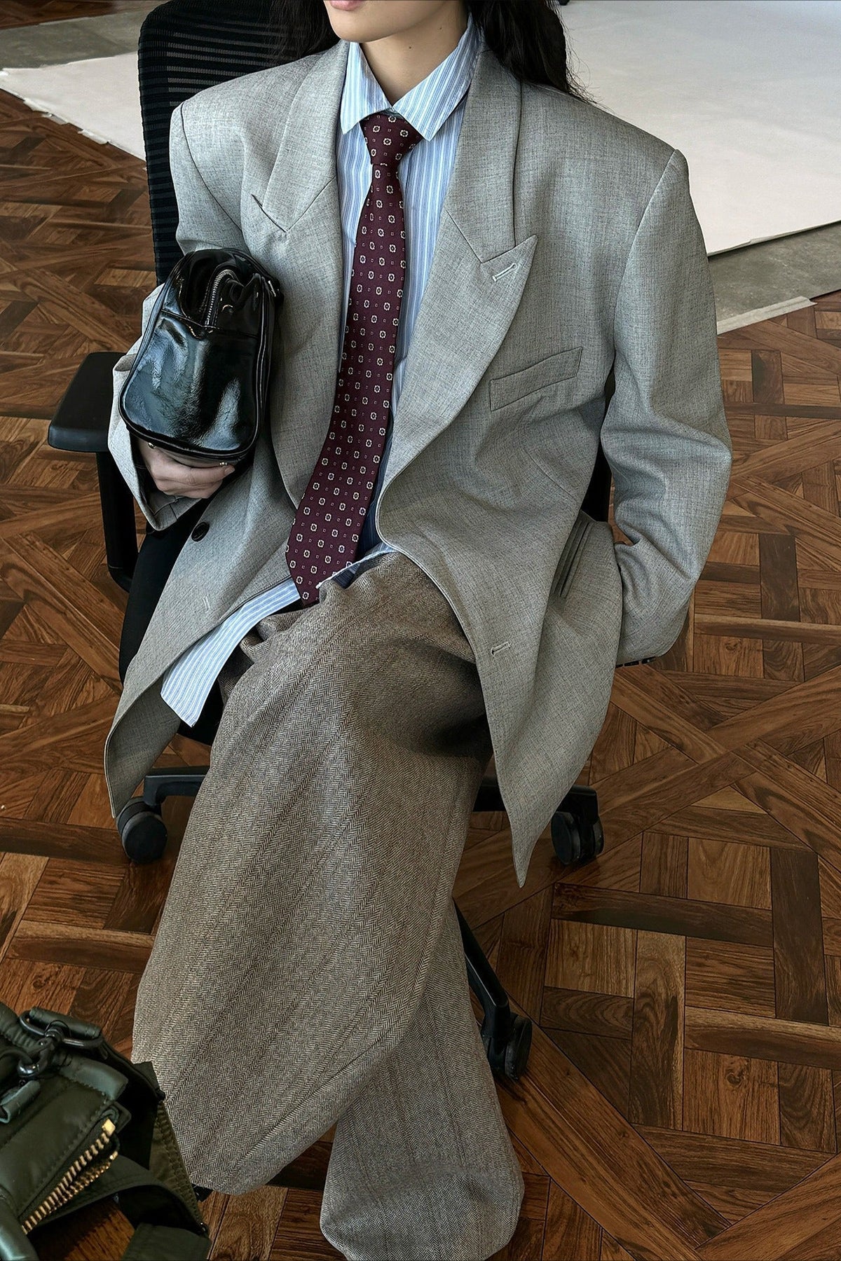 Blazer de hombros estructurados Akira