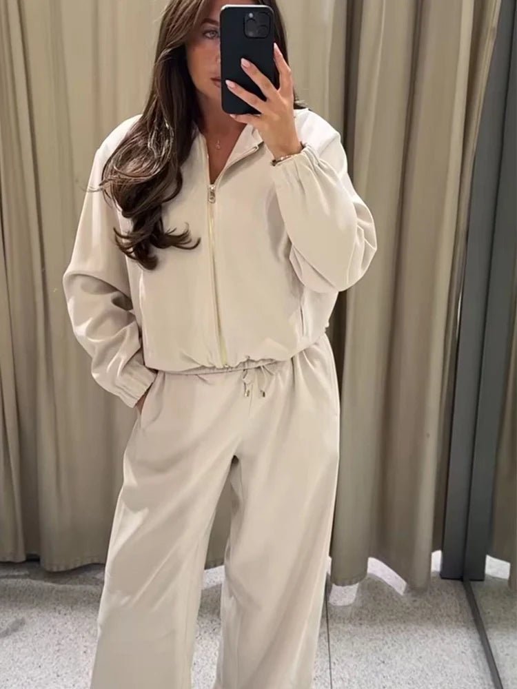 Conjunto de chándal con capucha Amirah