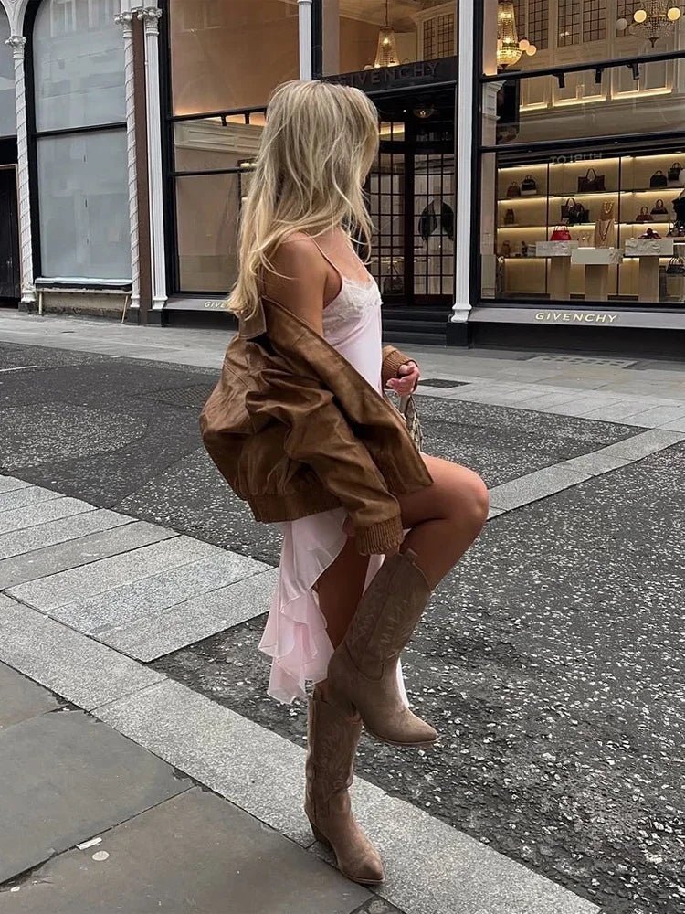 Conjunto de camisola y falda con paneles de encaje Anne