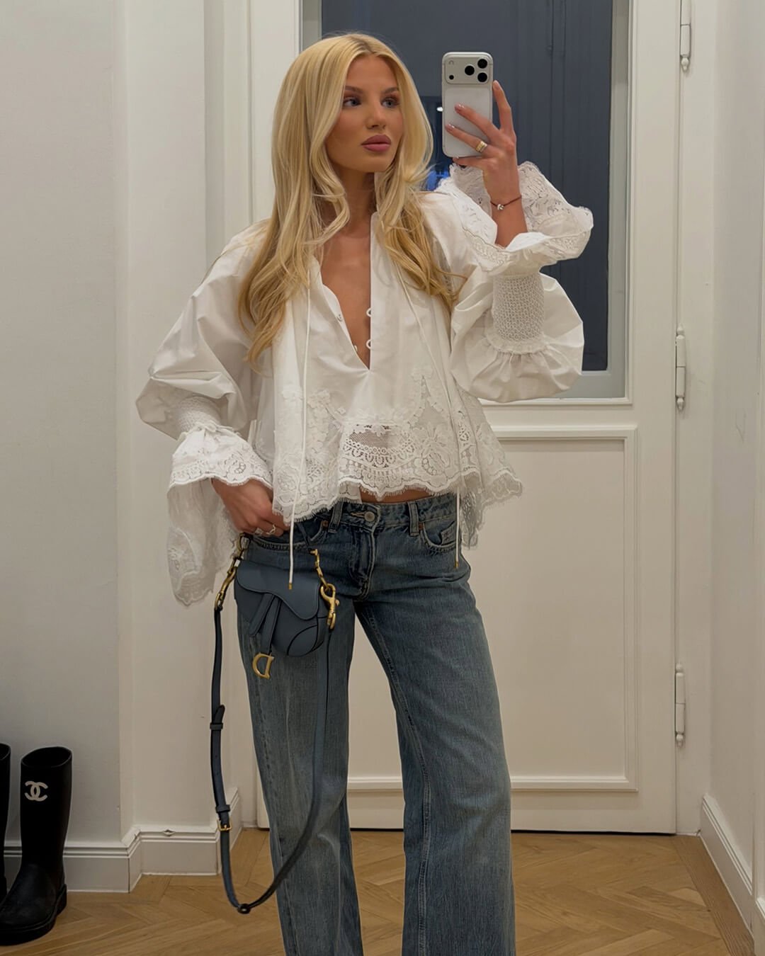 Blusa con bordado y ribete de encaje Annie
