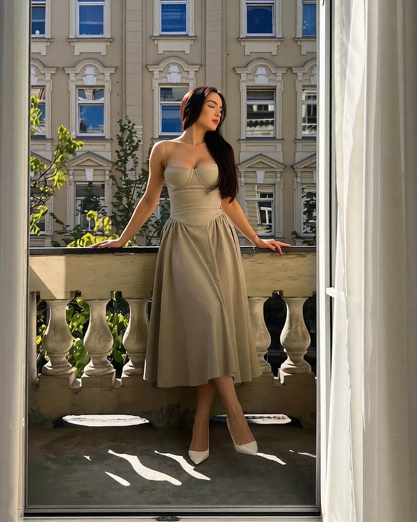 Vestido midi de tirantes y sin mangas Annika