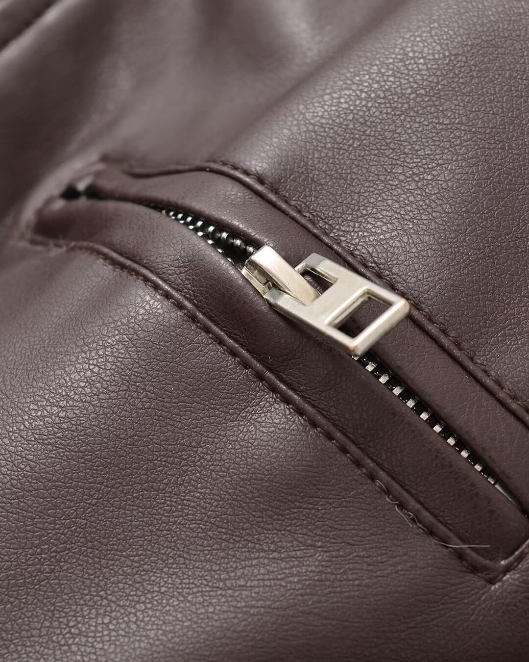 Chaqueta bomber Arabella de piel sintética