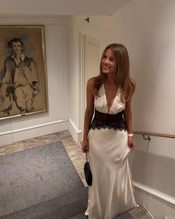 Vestido de satén con cintura de encaje y espalda descubierta Astrid