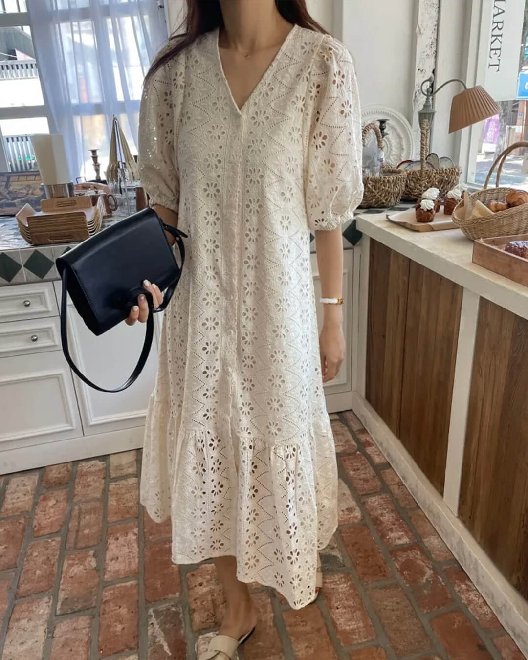 Vestido largo Ava con escote en V y bordado