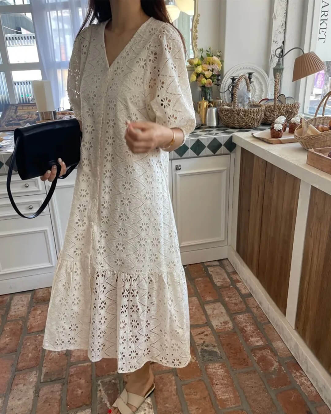 Vestido largo Ava con escote en V y bordado