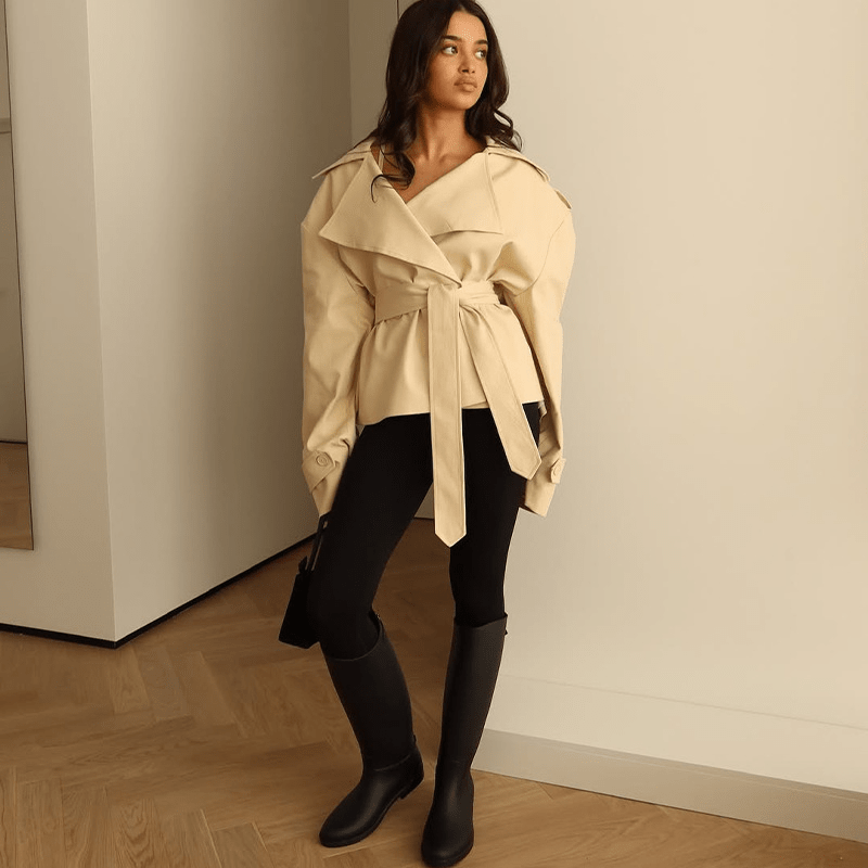 Gabardina corta con cinturón Barbara