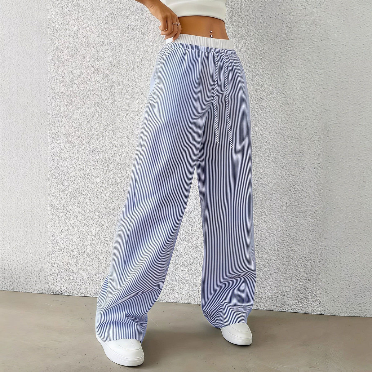 Pantalones casuales Beatrice de corte recto y a rayas