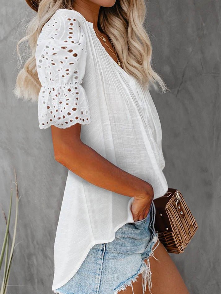 Top con escote de pico y mangas de encaje Beatrice