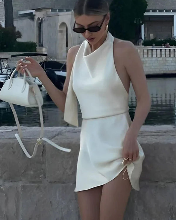 Minivestido satinado con espalda descubierta Bianca