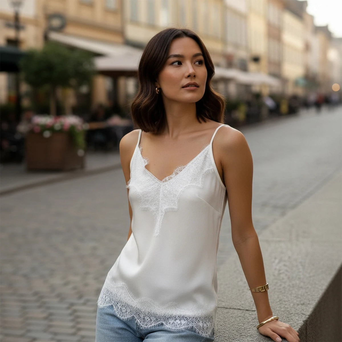 Top de satén tipo camisola Bianca