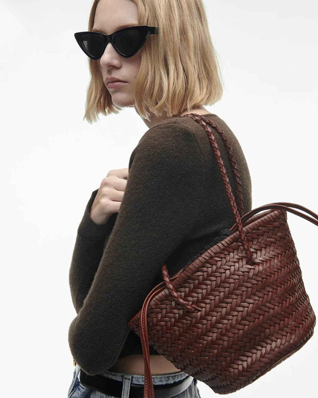 Bolso de hombro Blair tipo cubo trenzado