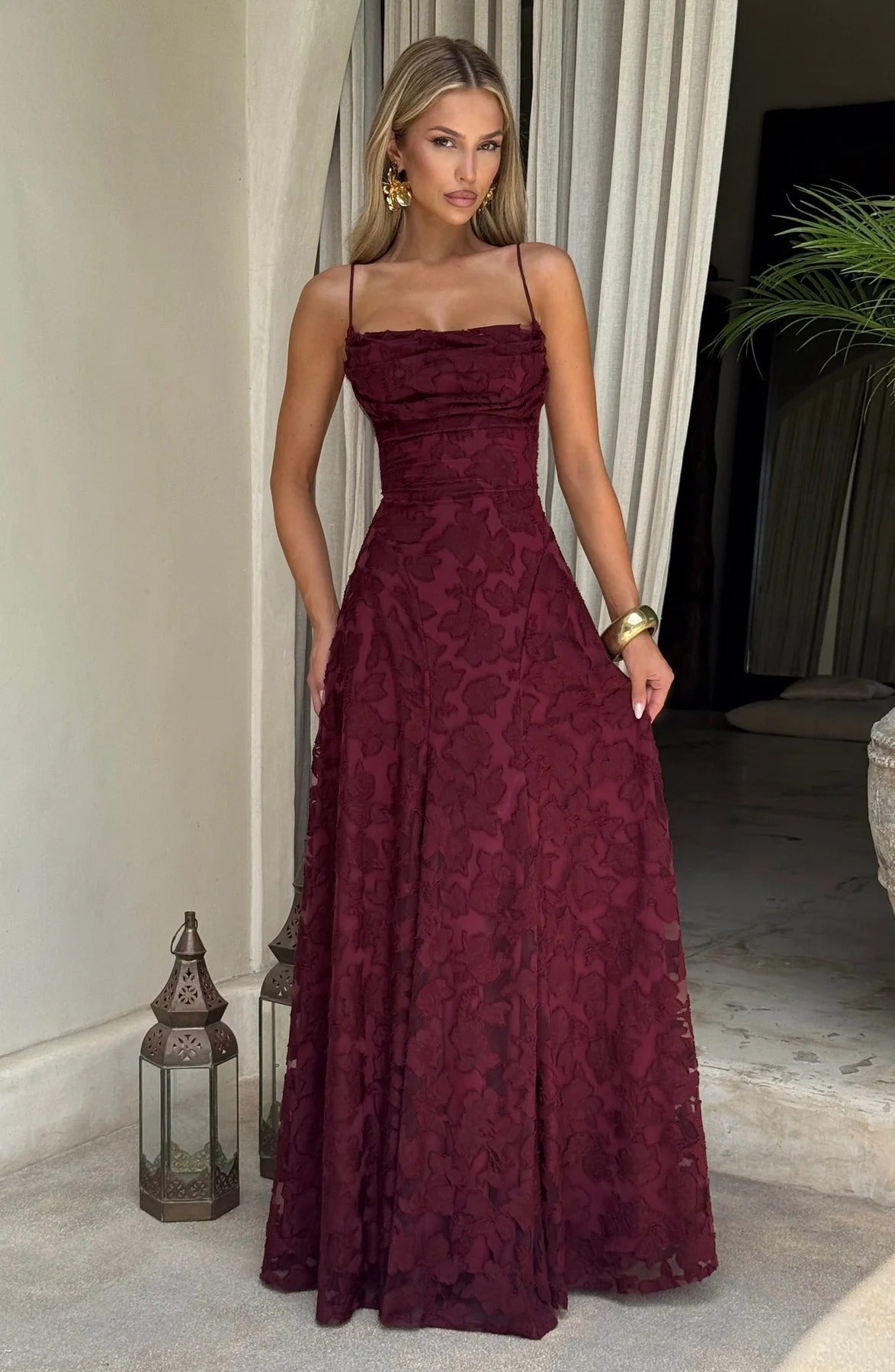 Vestido largo Brielle sin mangas con estampado floral