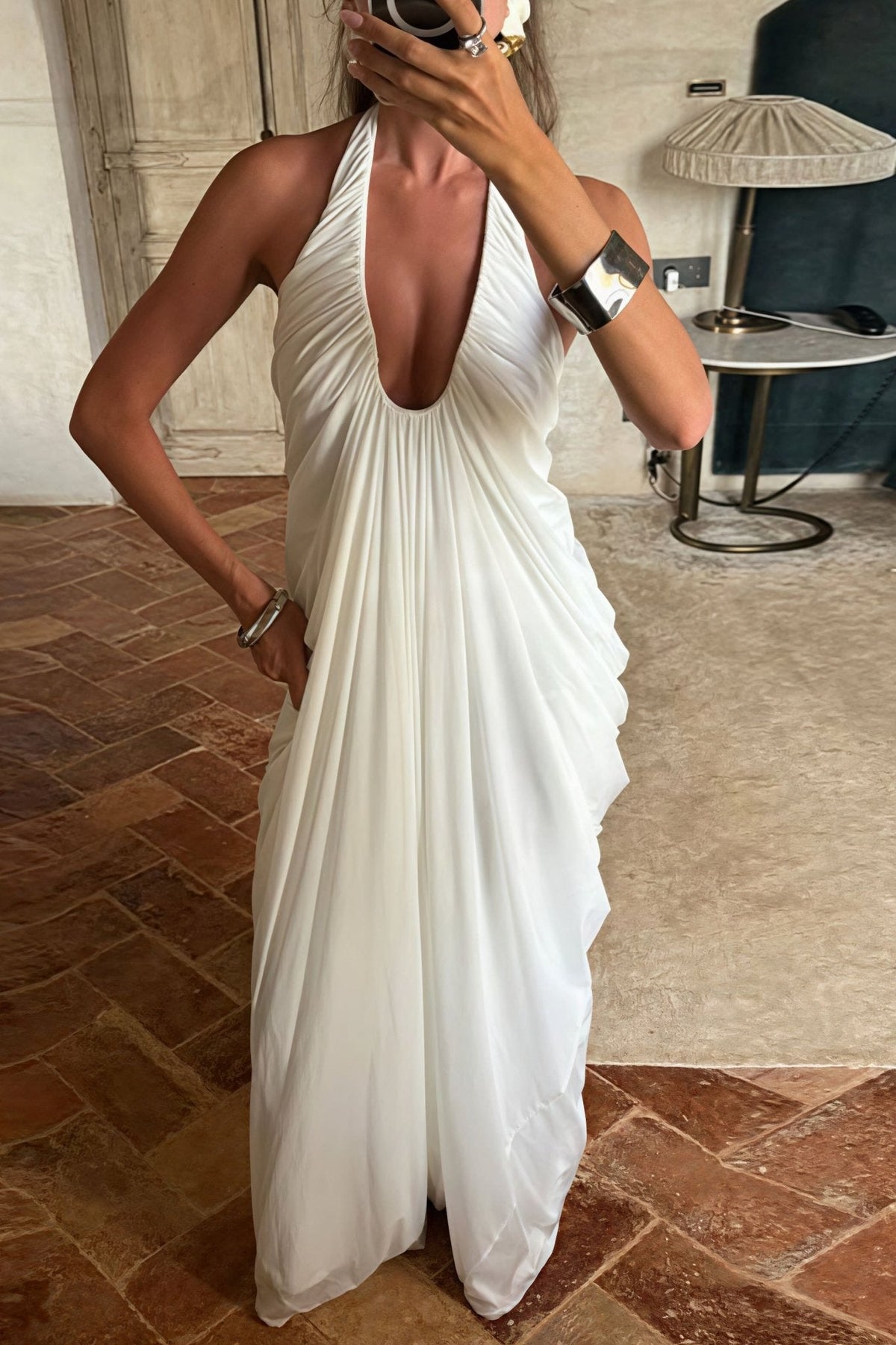 Vestido largo de tul con escote halter y volantes Calliope