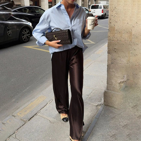 Pantalones Cameron de pierna acampanada y satén