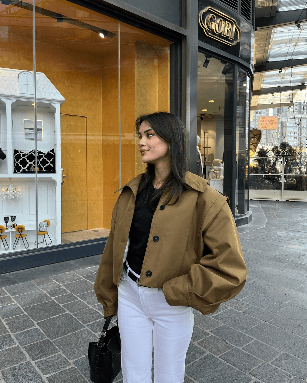 Chaqueta corta de cuello alto Celia