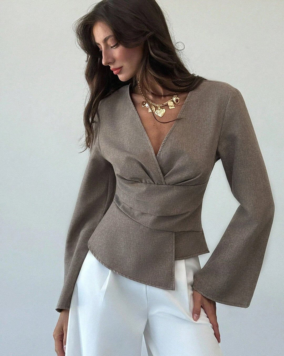 Blusa con mangas acampanadas asimétricas Chantelle