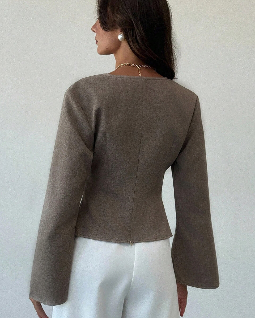 Blusa con mangas acampanadas asimétricas Chantelle