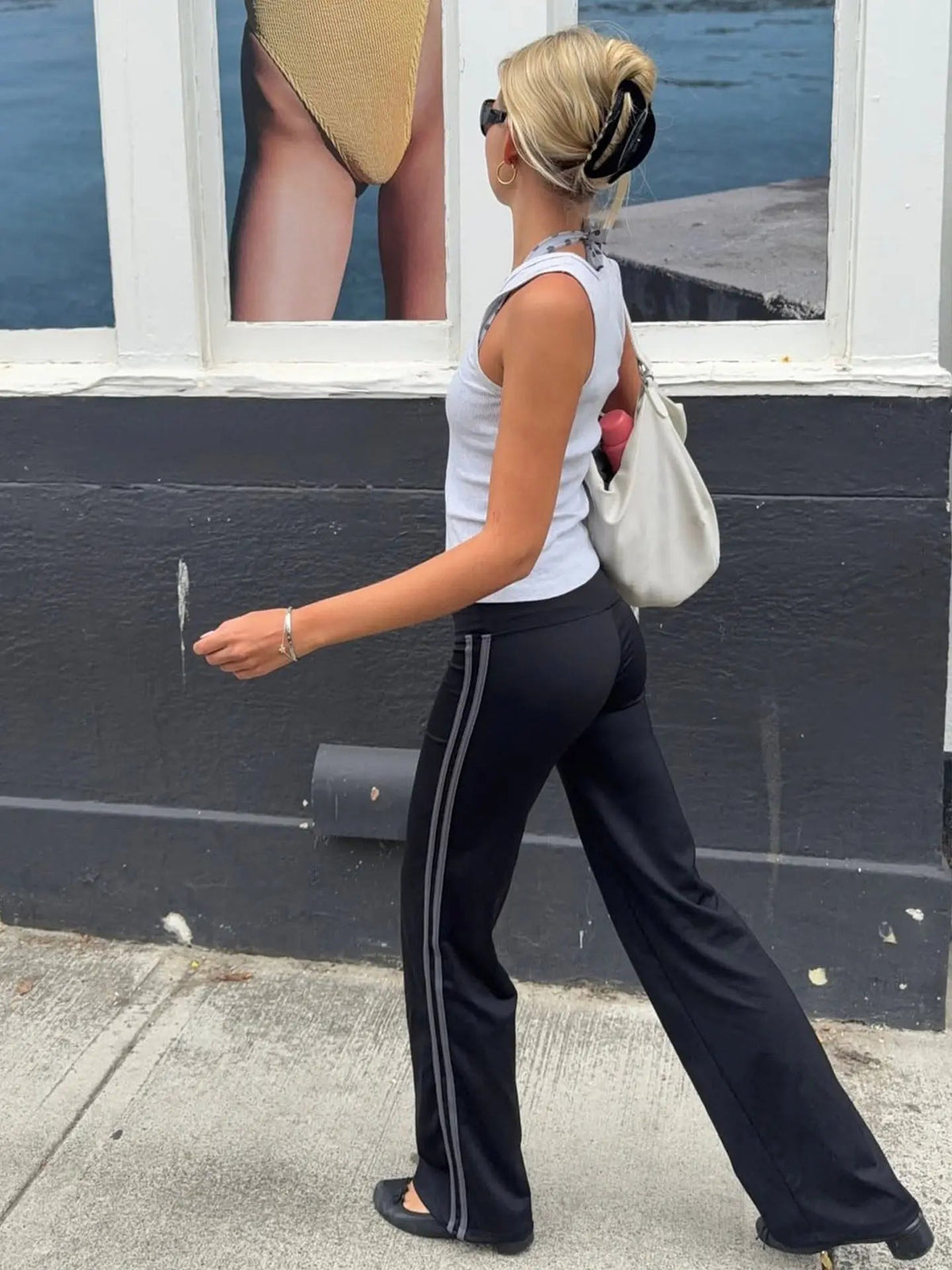 Pantalones de yoga acampanados de tiro bajo Charis