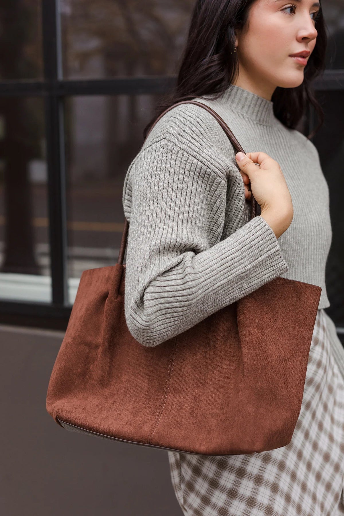 Bolso tote de ante con neceser Cheska