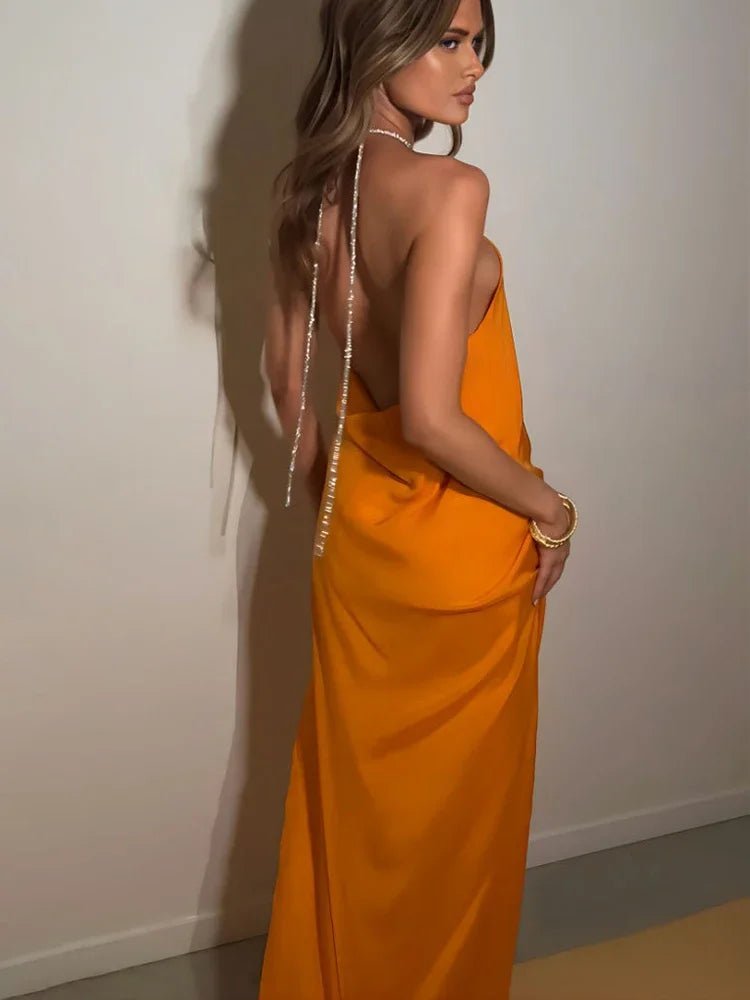 Vestido maxi halter de lentejuelas Claudia