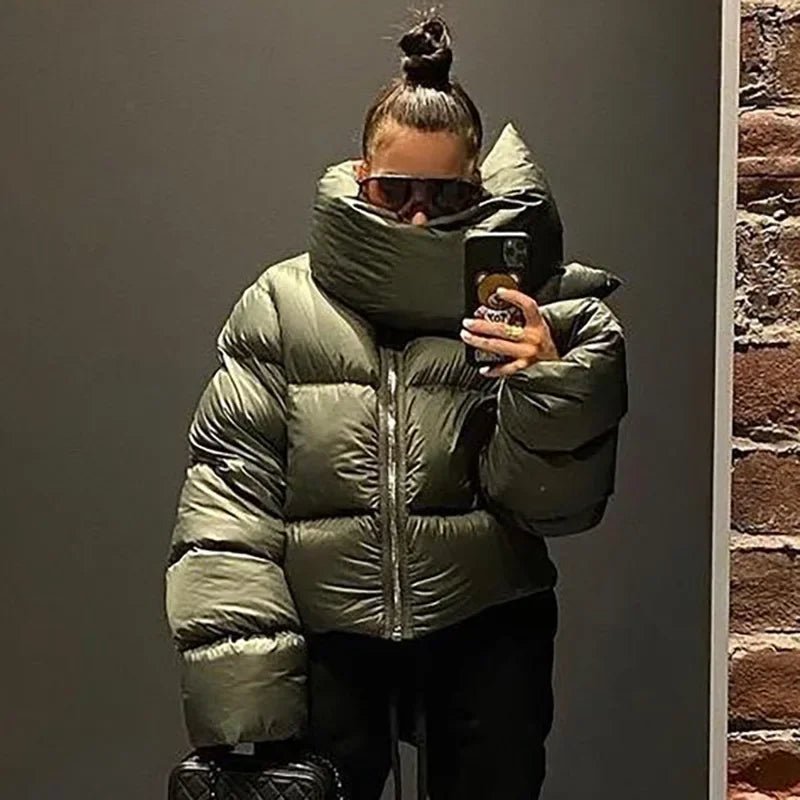 Chaqueta acolchada Donna con cuello de embudo