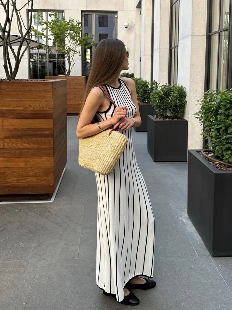 Vestido maxi de punto a rayas sin mangas Elena