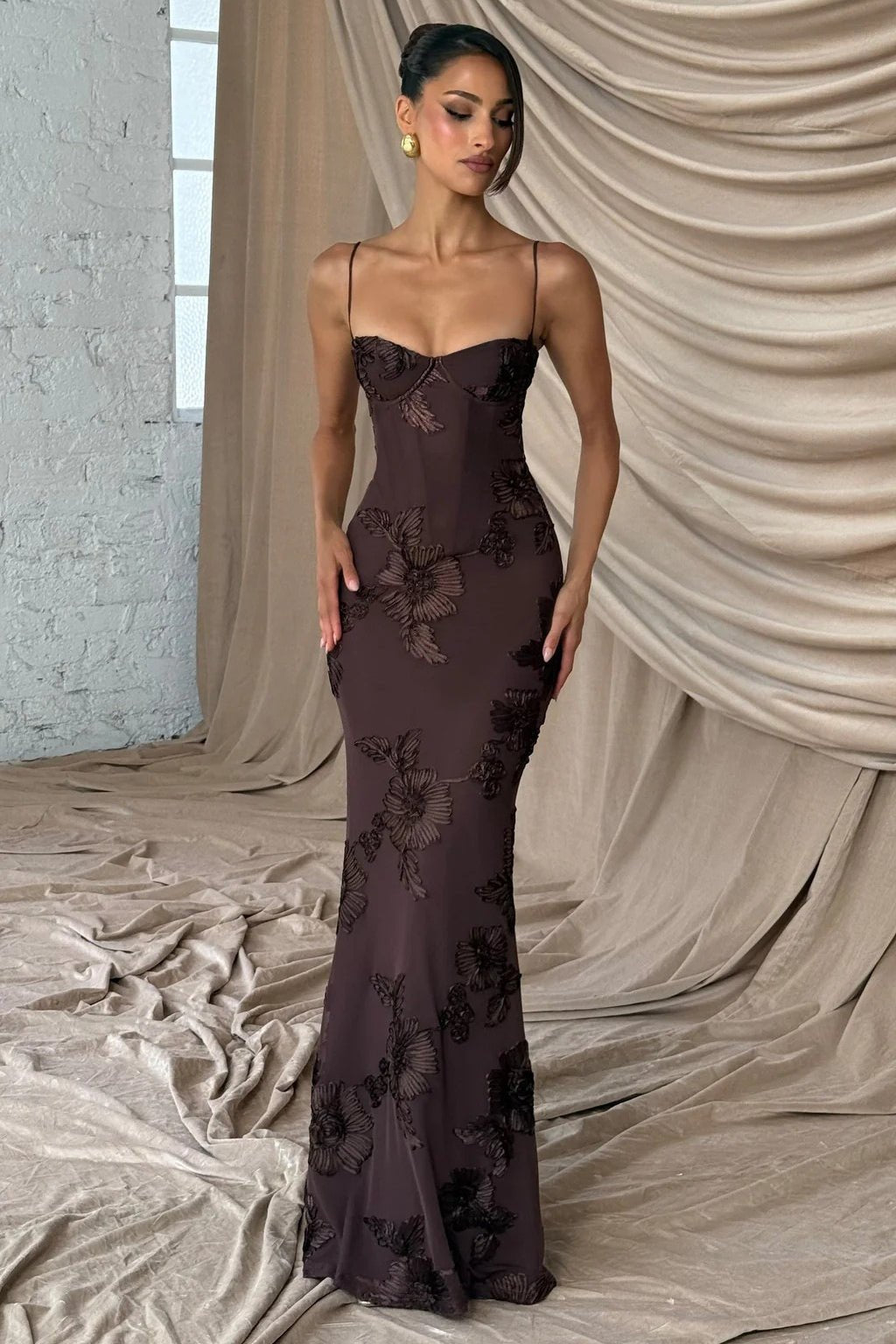 Vestido con aplique y lazo trasero Elodie