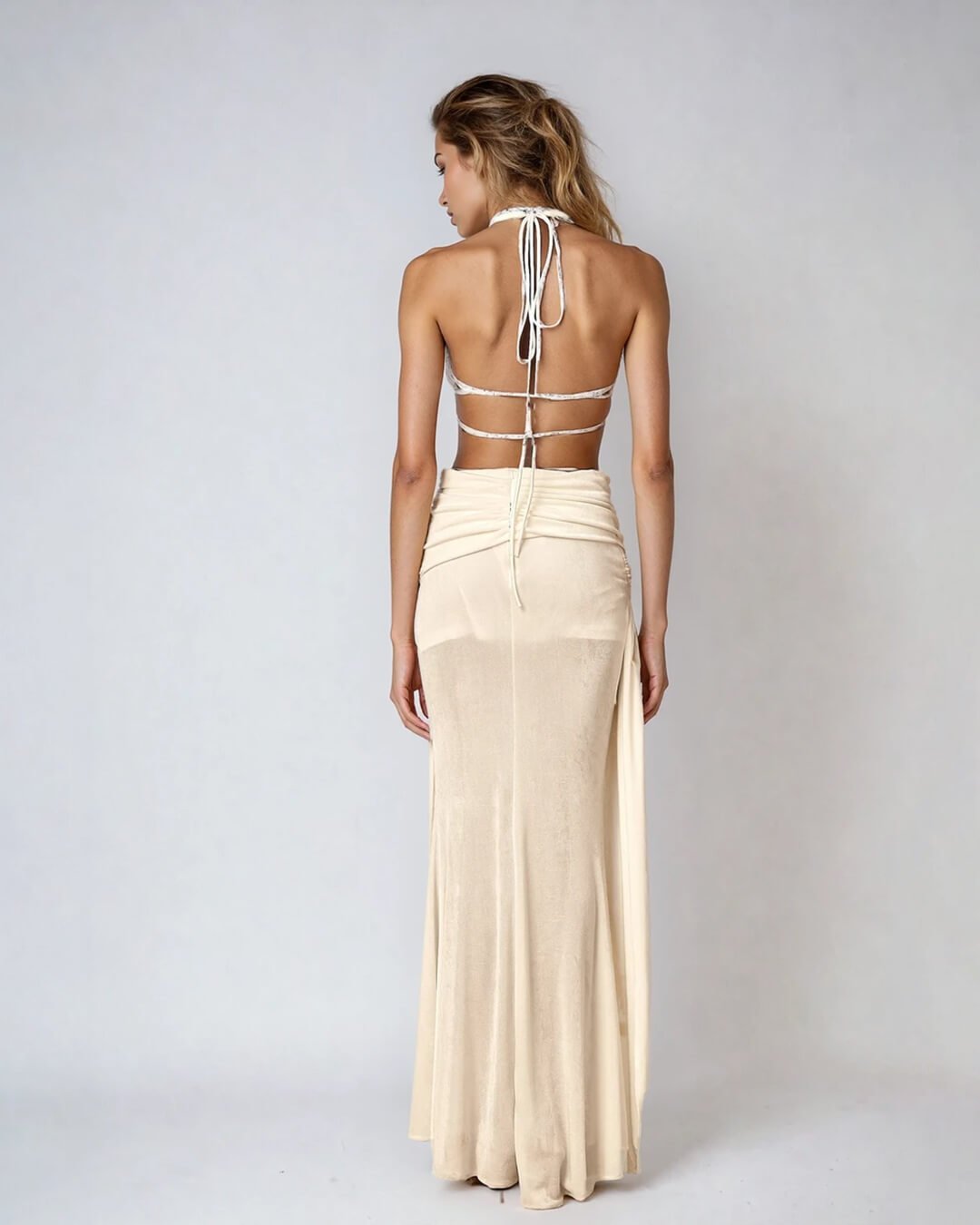 Vestido largo halter con espalda descubierta Elyse