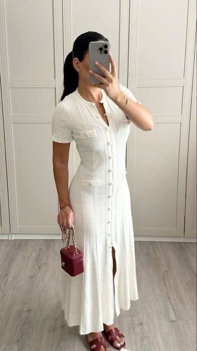 Vestido midi de punto con botones delanteros Erlinda