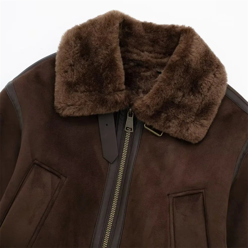 Chaqueta bomber corta de ante Esme
