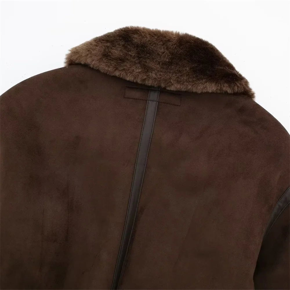 Chaqueta bomber corta de ante Esme