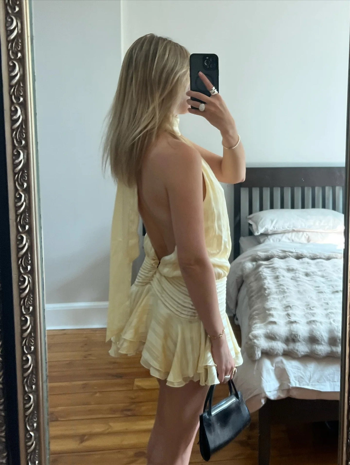 Vestido mini con espalda descubierta Ezra