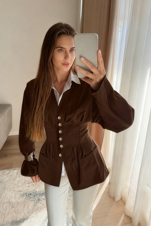 Blazer Fiona entallado plisado con cintura vintage