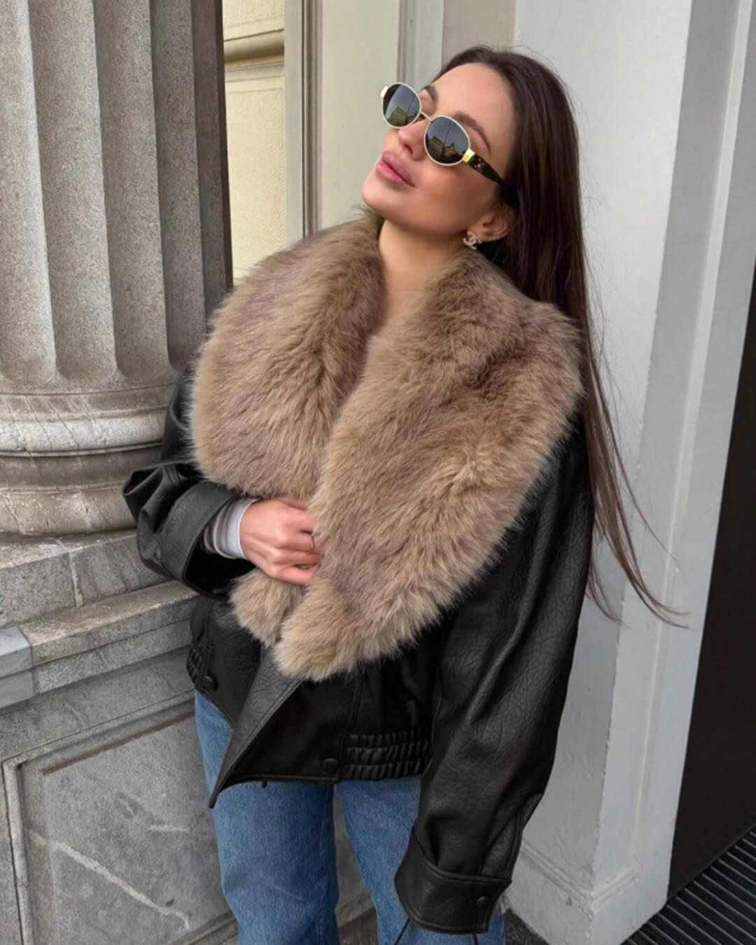 Chaqueta de cuero sintético Francesca con cuello de piel desmontable