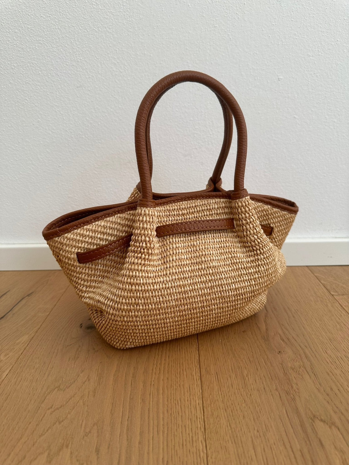 Bolso tote pequeño de tejido trenzado Francia