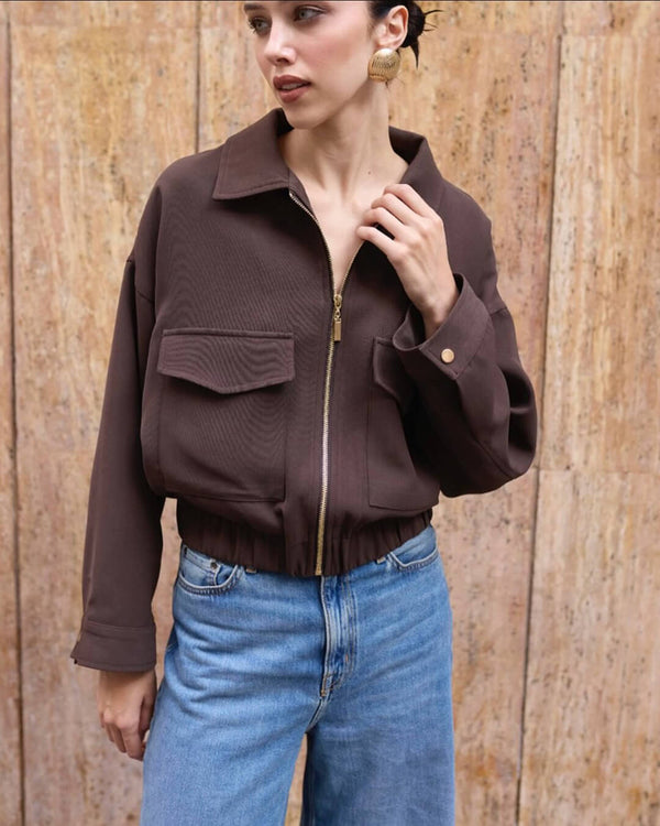 Chaqueta bomber Ginny con bolsillos de solapa