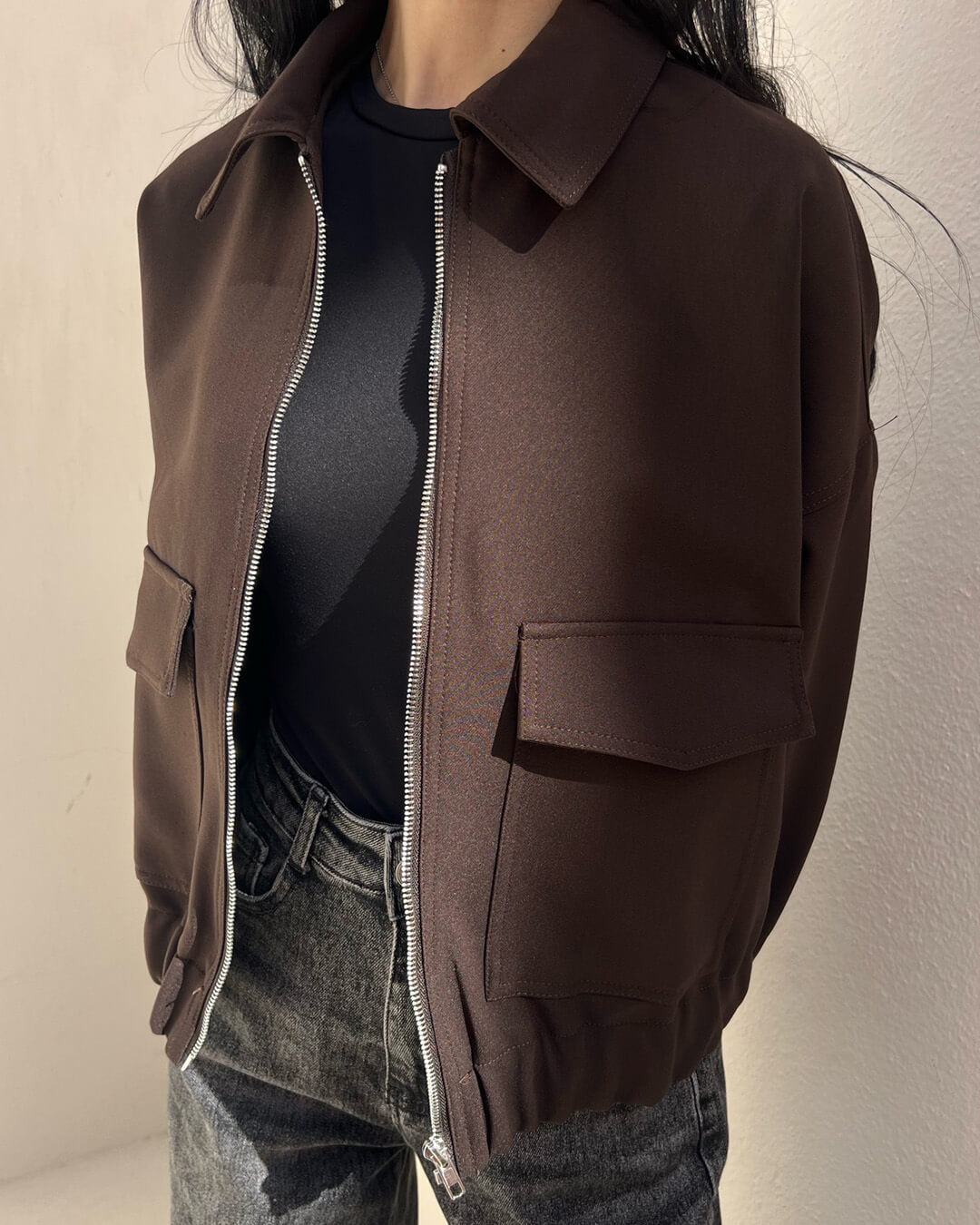Chaqueta bomber Ginny con bolsillos de solapa
