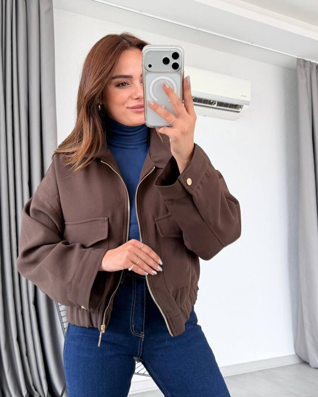 Chaqueta bomber Ginny con bolsillos de solapa