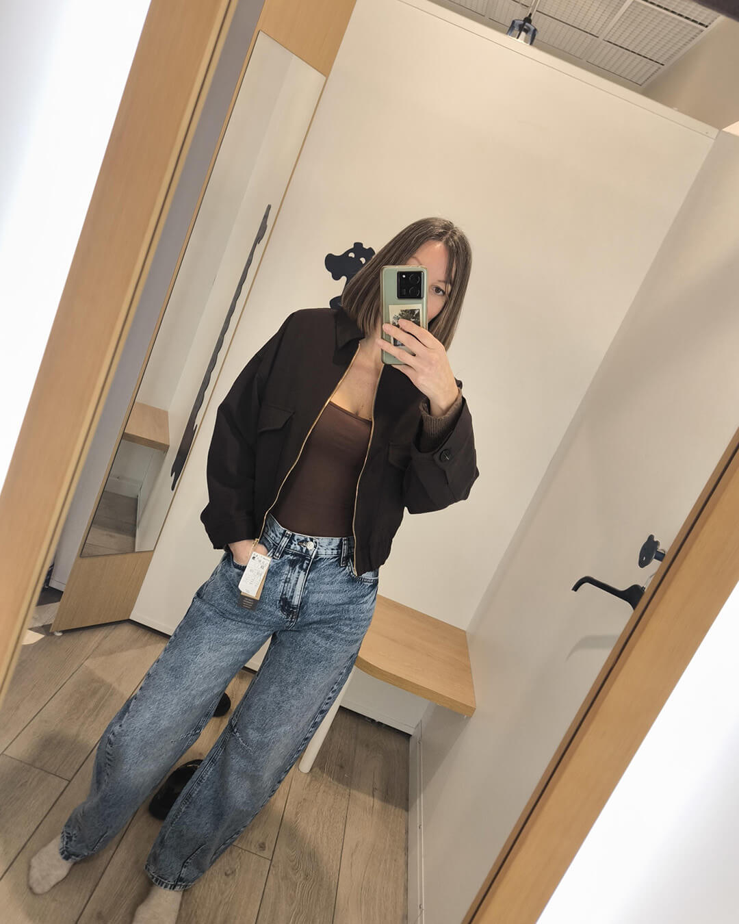 Chaqueta bomber Ginny con bolsillos de solapa