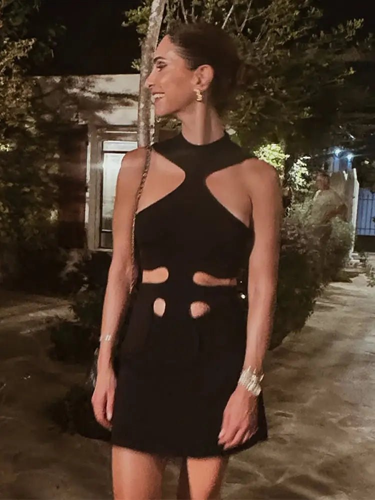 Vestido corto halter de hombros descubiertos Gisele
